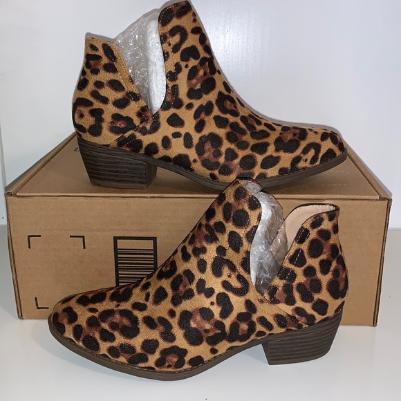 Slip slide pull on leopard print ankle boot - Picture 1 of 6